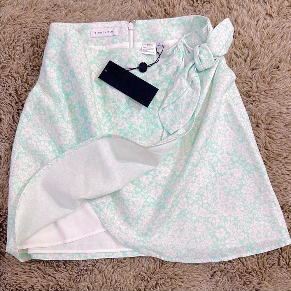 Gianni Bini Mini Skirt - Picture 3 of 5